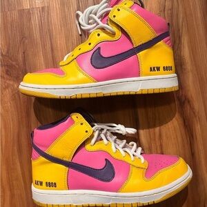 Size 7.5 Women’s Nike Dunk High iD Multicolor 1 of 1 Barbie 2008 SB